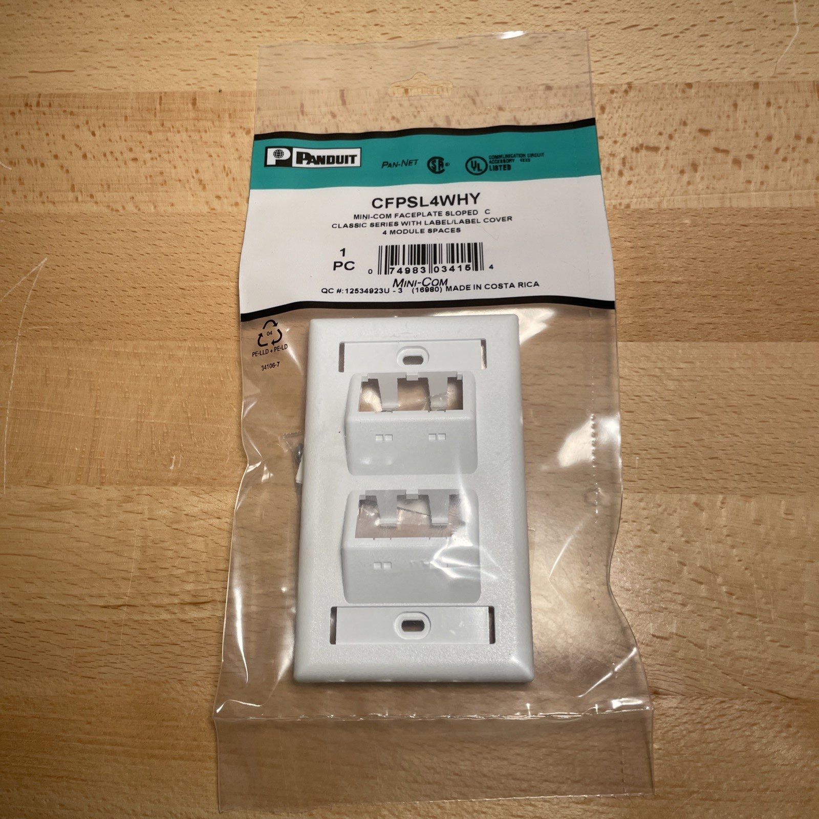 Panduit CFPSL4WHY Classic Sloped Faceplate 4-Port White